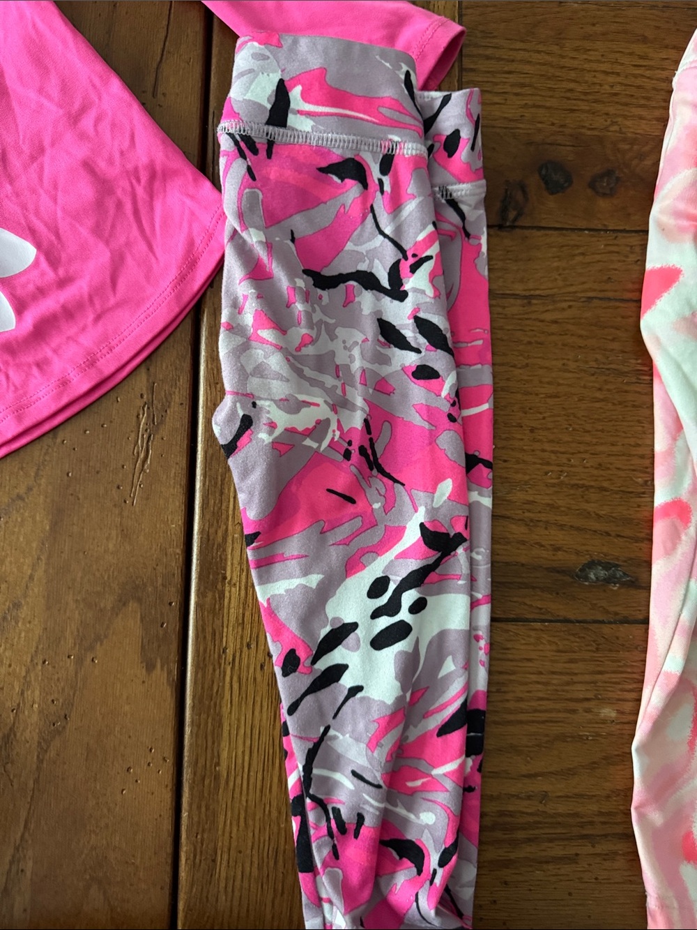Under Armour Bright Pink Long-Sleeve Top with Pink Camo & Swirl Leggings - Picture 3 of 5